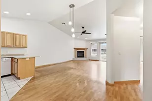 1032 Jasmine Ln, Stevens Point, WI 54482 - Photo 13