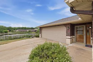 1032 Jasmine Ln, Stevens Point, WI 54482 - Photo 7