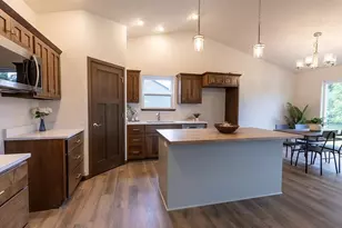 565 Still Waters Ln, Plover, WI 54467 - Photo 13