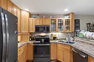 1121 Hearthstone Pl, Plover, WI 54467 - Photo 11