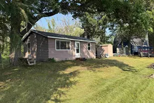 10379 N Lake Rd, Amherst Junction, WI 54407 - Photo 11