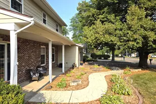 1020 W Blodgett St, Marshfield, WI 54449 - Photo 3