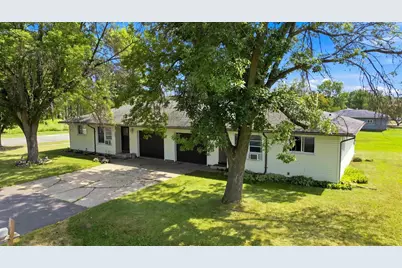 725 - 727 N Plum Avenue, Marshfield, WI 54449 - Photo 3