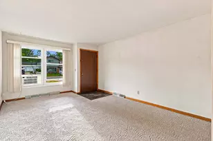 725 - 727 N Plum Ave, Marshfield, WI 54449 - Photo 5