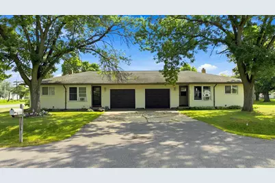 725 - 727 N Plum Avenue, Marshfield, WI 54449 - Photo 1