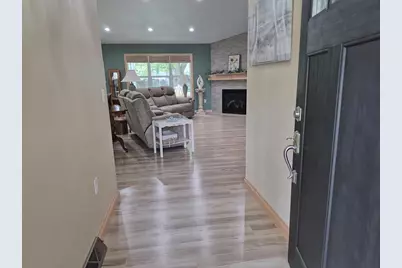 404 N Juno Avenue, Marshfield, WI 54449 - Photo 3
