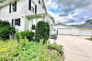 404 Bruce St, New London, WI 54961 - Photo 31