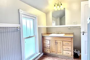404 Bruce St, New London, WI 54961 - Photo 17