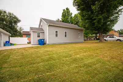 711 Chippewa Street, Merrill, WI 54452 - Photo 3