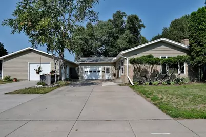 1134 S 17th Avenue, Wausau, WI 54401 - Photo 1
