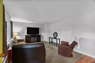 711 E 25th St, Marshfield, WI 54449 - Photo 3
