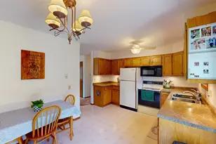 305 N Cherry Ave, Marshfield, WI 54449 - Photo 17