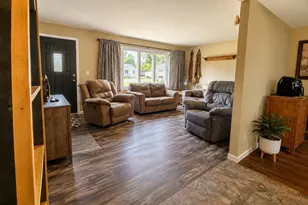 141 Elmwood Ln, Nekoosa, WI 54457 - Photo 3