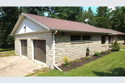 700 E Riverside Avenue, Merrill, WI 54452 - Photo 3