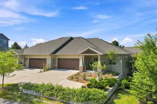 1110 Wildflower Dr, Marshfield, WI 54449 - Photo 3