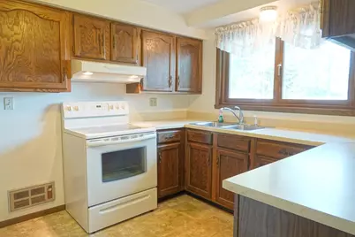 406 E Pine Street, Abbotsford, WI 54405 - Photo 3