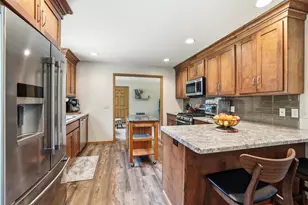 1832 April Ln, Stevens Point, WI 54481 - Photo 3