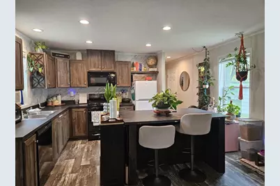 905 E Kalsched Street, Marshfield, WI 54449 - Photo 5