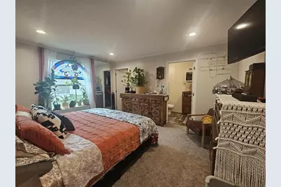 905 E Kalsched Street, Marshfield, WI 54449 - Photo 9