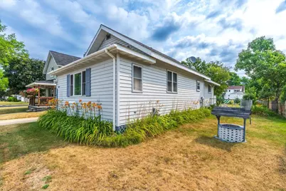 1005 S 12th Avenue, Wausau, WI 54401 - Photo 3