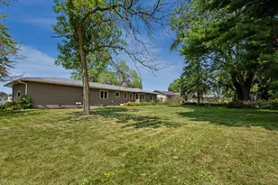 1613 N Peach Ave, Marshfield, WI 54449 - Photo 3
