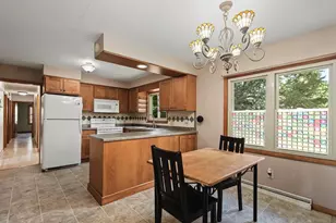 1613 N Peach Ave, Marshfield, WI 54449 - Photo 7