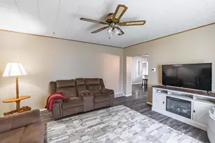 303 N Pine St, Merrill, WI 54452 - Photo 9