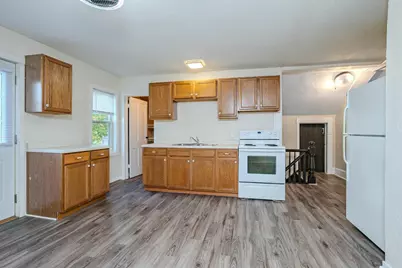 907 Single Avenue, Wausau, WI 54403 - Photo 5