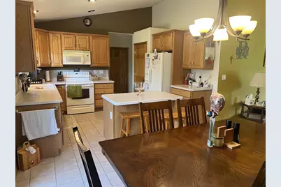 2172 Oregon Trail, Kronenwetter, WI 54455 - Photo 9