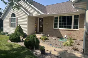 2172 Oregon Trail, Kronenwetter, WI 54455 - Photo 3