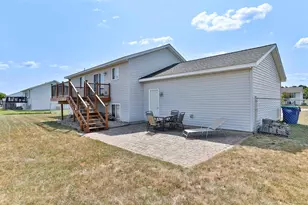 2276 Crystal View Dr, Kronenwetter, WI 54455 - Photo 7
