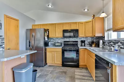 2276 Crystal View Drive, Kronenwetter, WI 54455 - Photo 17