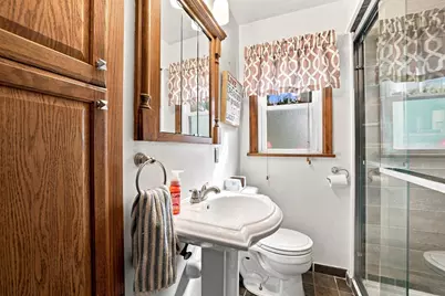 425 Meadow Street, Stevens Point, WI 54481 - Photo 17