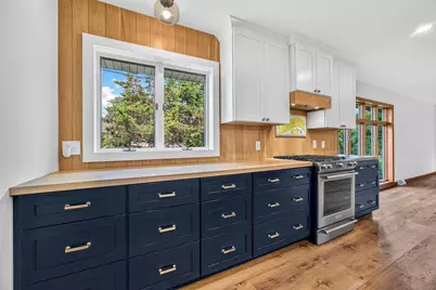 1016 Sunset Boulevard, Stevens Point, WI 54481 - Photo 7