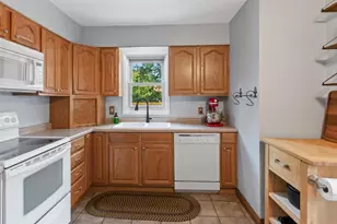 1211 10th St S, Wisconsin Rapids, WI 54494 - Photo 3