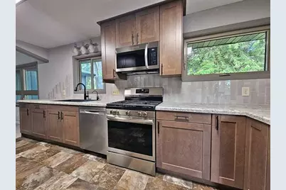 900 S Adams Avenue, Marshfield, WI 54449 - Photo 11