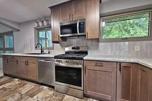 900 S Adams Ave, Marshfield, WI 54449 - Photo 11