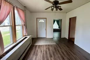 2100 Prairie St, Stevens Point, WI 54481 - Photo 9