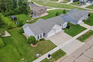 335 Allen St, Amherst, WI 54406 - Photo 3