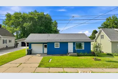112 E 17th Street, Marshfield, WI 54449 - Photo 1
