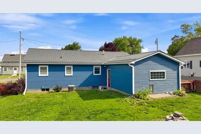 112 E 17th Street, Marshfield, WI 54449 - Photo 7