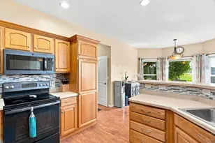 9875 Amber Dr, Marshfield, WI 54449 - Photo 17