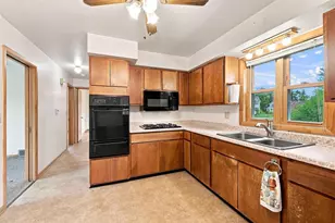 2809 Cleveland Ave, Stevens Point, WI 54481 - Photo 11