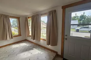 304 N Maple Ave, Marshfield, WI 54449 - Photo 3
