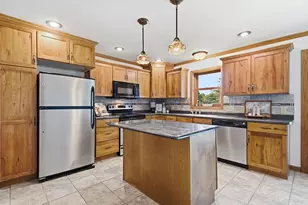 1019 W Upham St, Marshfield, WI 54449 - Photo 19