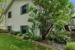 1019 W Upham St, Marshfield, WI 54449 - Photo 5
