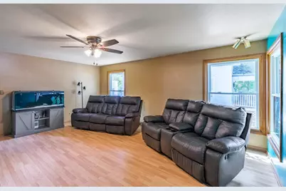 809 N 8th Avenue, Wausau, WI 54401 - Photo 7