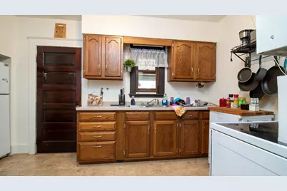 1431 N 1st Avenue, Wausau, WI 54401 - Photo 9