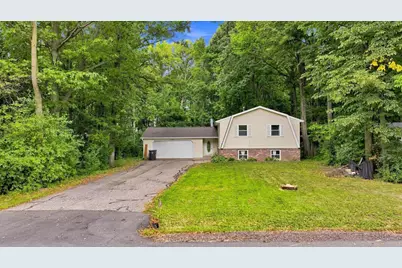1007 W Kalsched Street, Marshfield, WI 54449 - Photo 1
