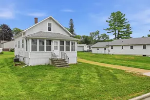 332 Maple St, Granton, WI 54436 - Photo 3